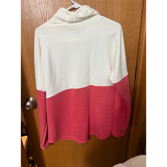 Sweatshirt Cowl Neck Size Medium NWT - Picture 2 of 4